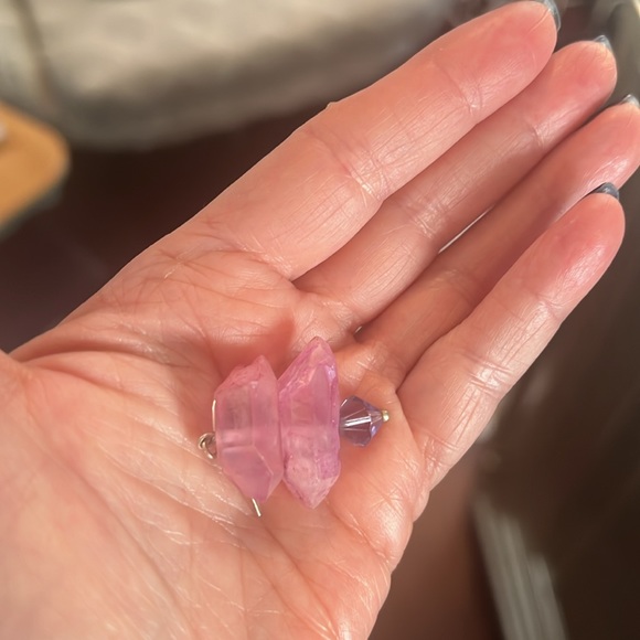 Real pink rose quartz earrings and 2 pairs of funky earrings - Picture 5 of 6